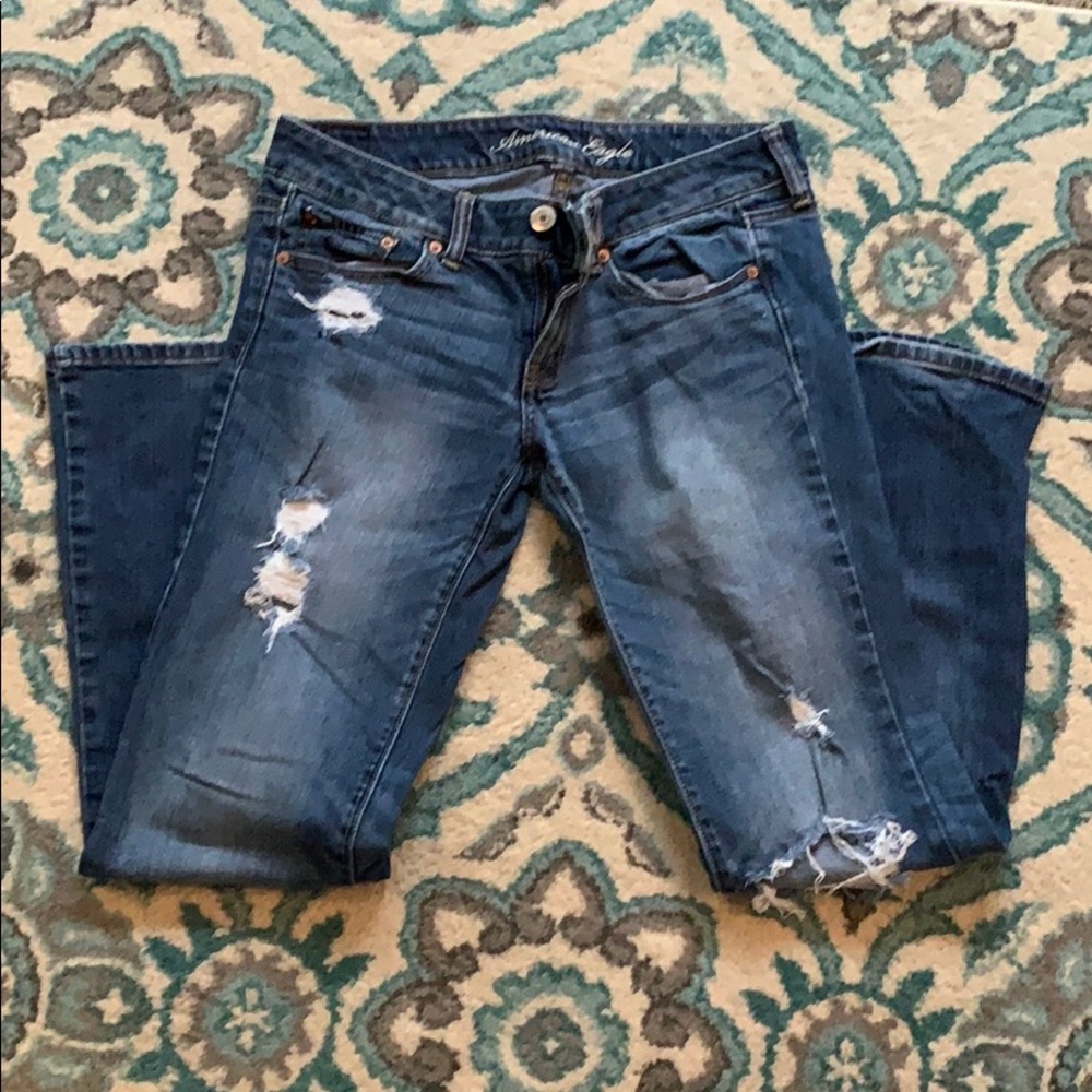 Distressed AE jeans